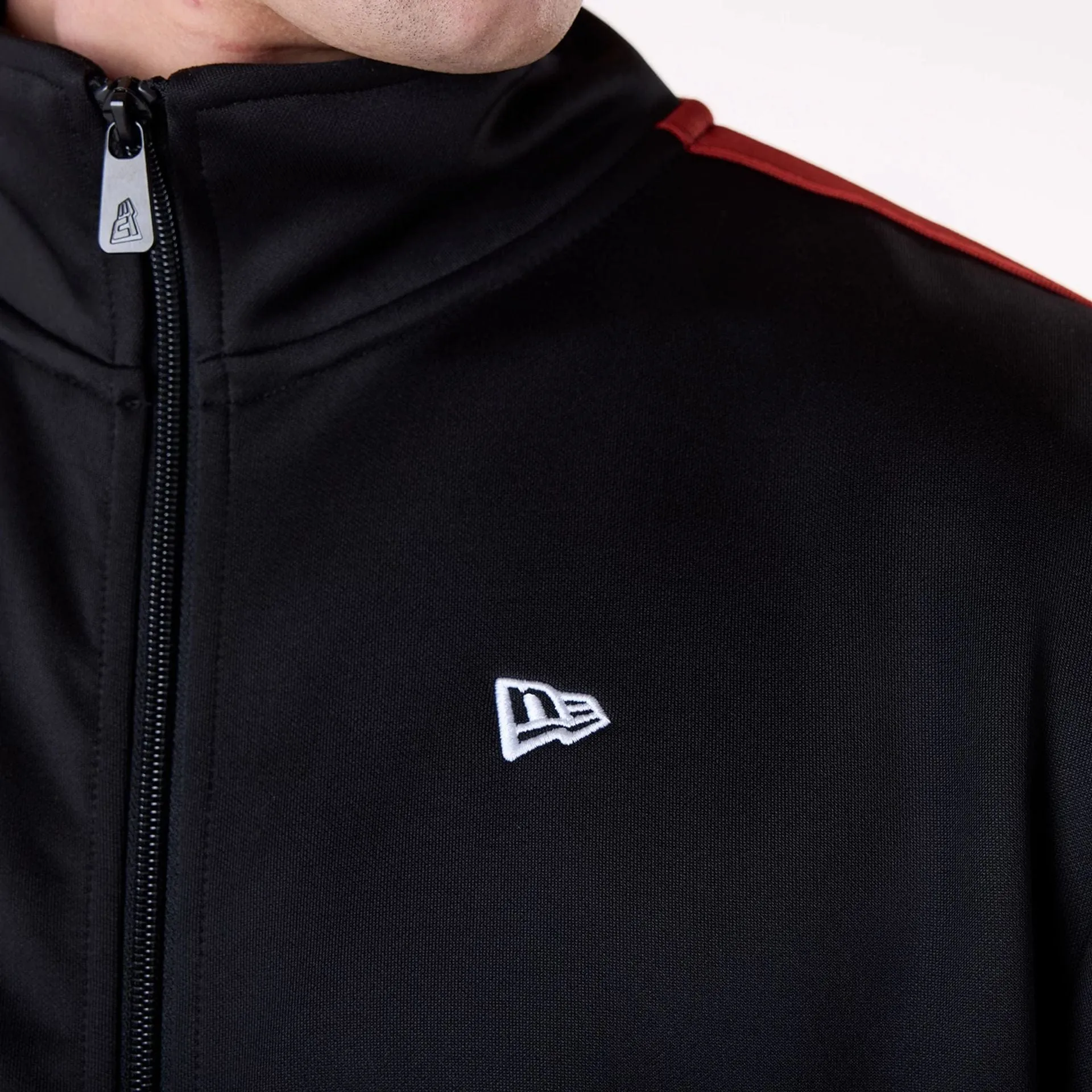 Chicago Bulls NBA Black Track Jacket NEW ERA