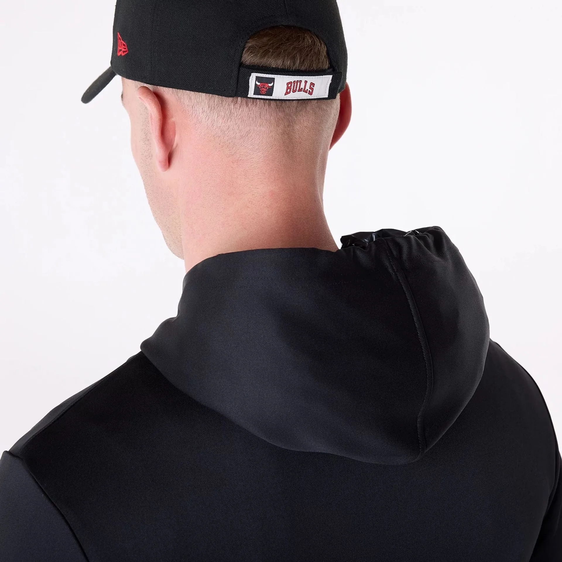 Chicago Bulls NBA Essentials Black Pullover Hoodie NEW ERA