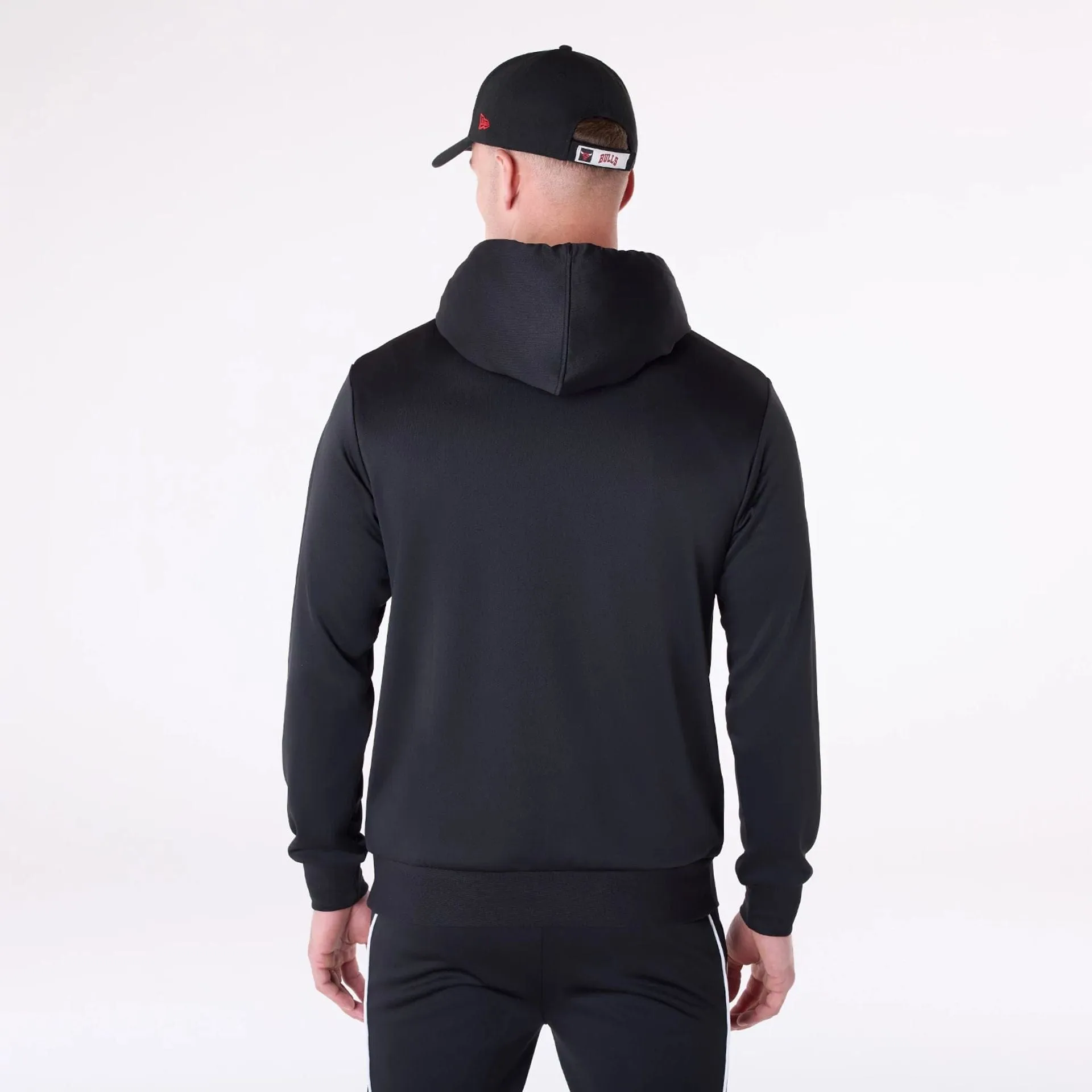 Chicago Bulls NBA Essentials Black Pullover Hoodie NEW ERA