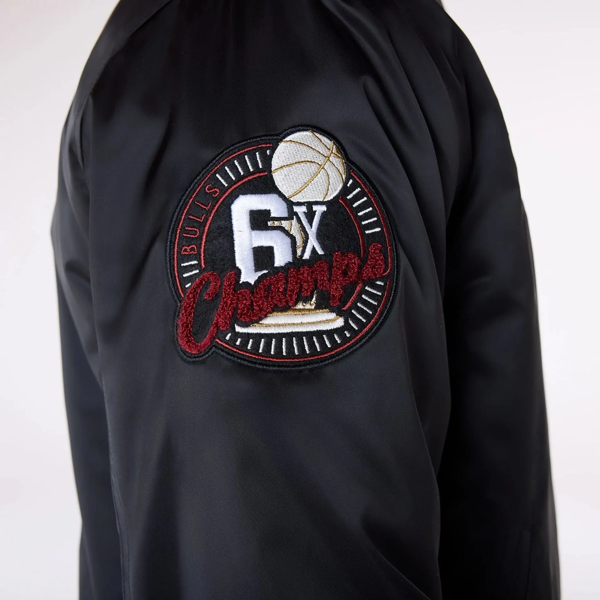Chicago Bulls NBA Floral Black Jacket NEW ERA