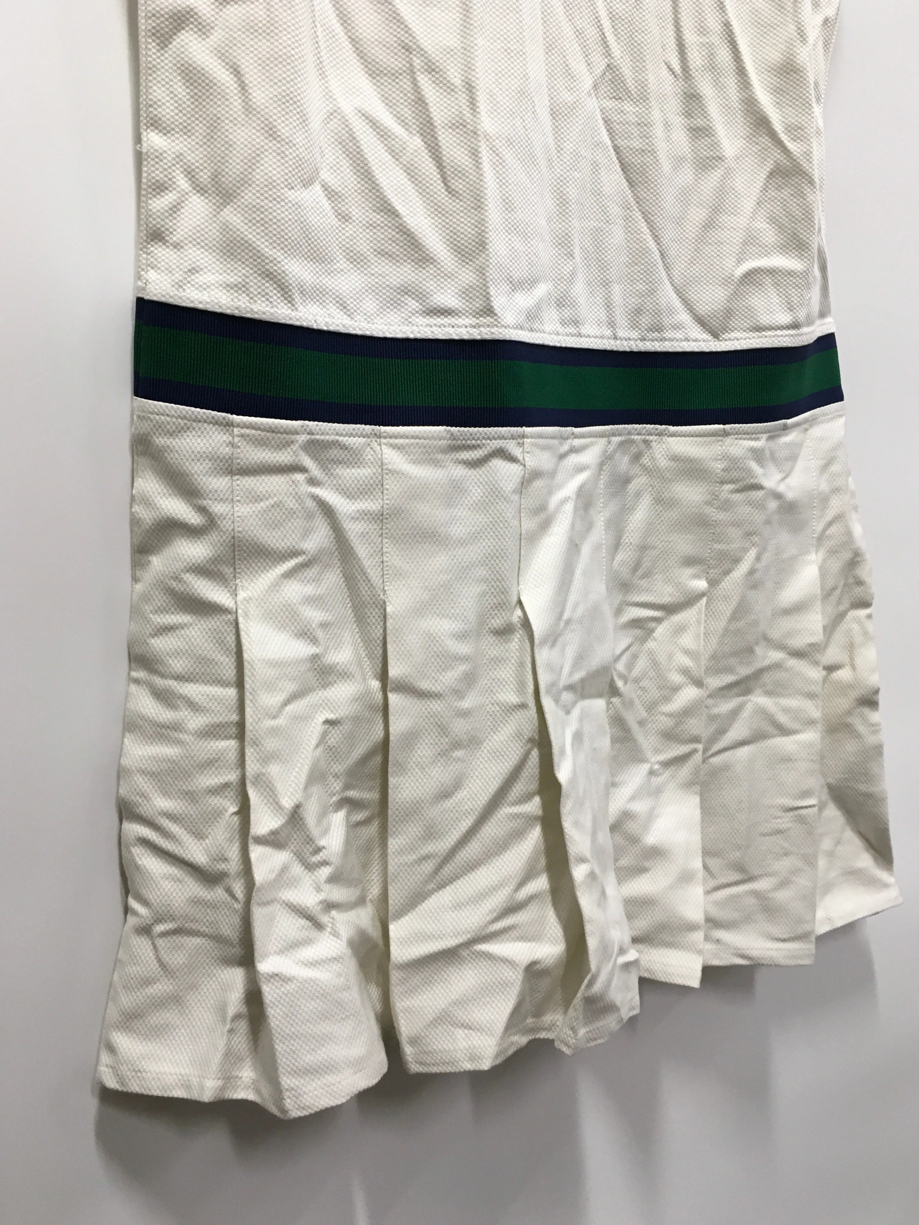 Green & White Athletic Dress Clothes Mentor, Size Xs